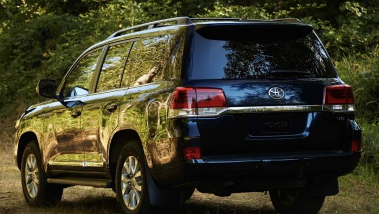 Toyota recalls pickups, SUVs to fix air bag, brake problems